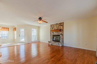 103 Hudson Ln, Jacksonville, NC 28540 - photo 5