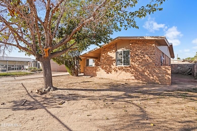 223 Caribe Cir, El Paso, TX 79927 - photo 2
