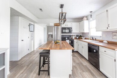 293 E Edgewood Dr, Springport, IN 47386 - photo 6