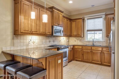 6-web-or-mls-102 Seabrook Ln-6