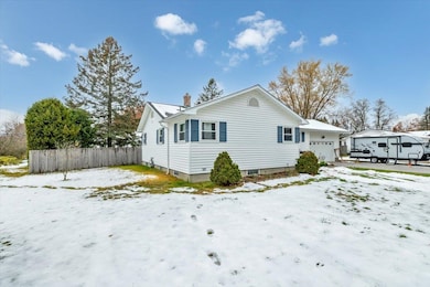 3 Charles St, Swanton, VT 05488 - photo 3