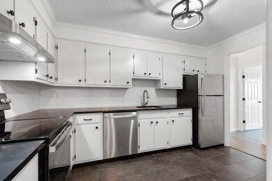 The Kentwood unit 65, Arlington, MA 02476 - photo 5