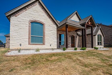 1307 Bentwater Pkwy, Granbury, TX 76049 - photo 4