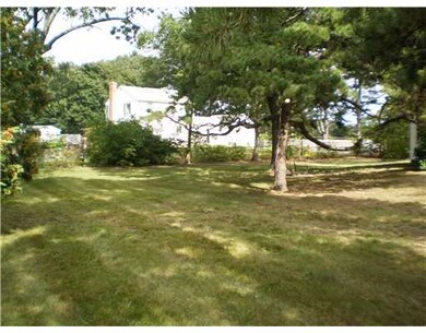 1 Kiwanee Rd, Warwick, RI 02888 - photo 4