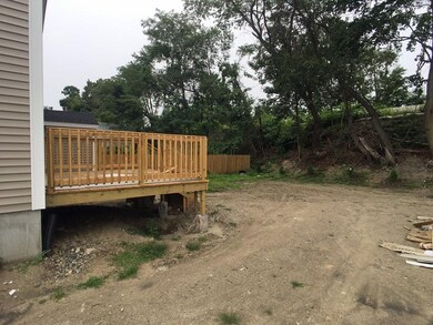 31 Ellis St, Fall River, MA 02720 - photo 5