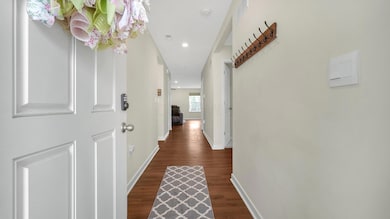 5957 Hollett Dr S, Columbus, OH 43232 - photo 5