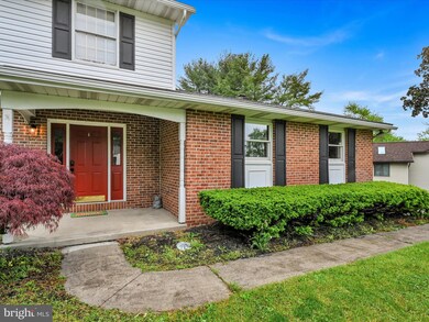 67 Hearthstone Dr, Reading, PA 19606 - photo 4