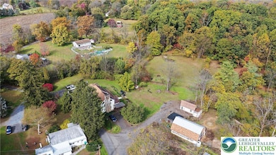 3371 Mathews Ln, Alburtis, PA 18011 - photo 3