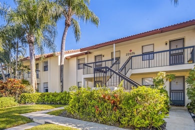 22076 Palms Way unit 2030, Boca Raton, FL 33433 - photo 2