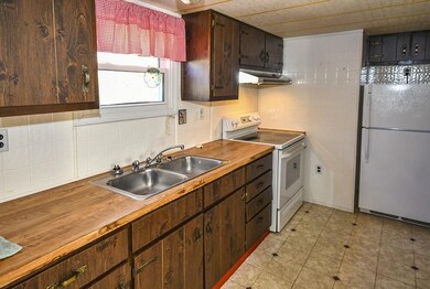 62 Seabrook Rd, Salisbury, MA 01952 - photo 3