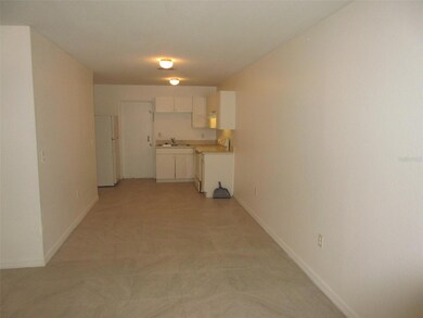 319 11th Ave E Dining Area / Kitchen