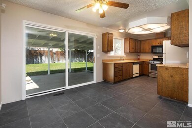 400 Gleeson Way, Sparks, NV 89431 - photo 6