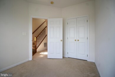 25073 Riding Center Dr, Chantilly, VA 20152 - photo 5