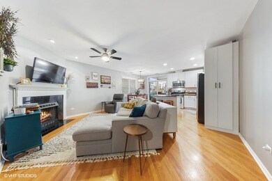 919 N Honore St unit 2N, Chicago, IL 60622 - photo 2