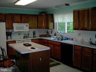 1675 Heather Ln, Huntingtown, MD 20639 - photo 5