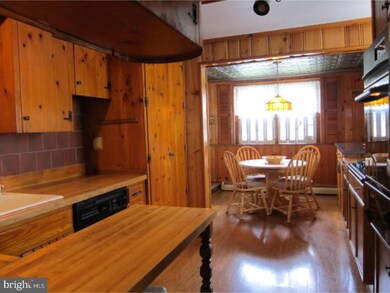 1266 Benn Ln, Warminster, PA 18974 - photo 2