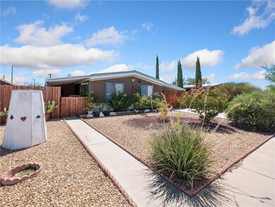 16327 Wimbleton Dr, Victorville, CA 92395 - photo 3