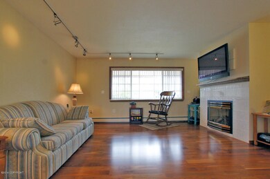 upstairs Living Room (3)