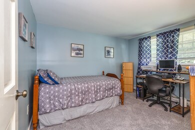 24 Berkley St, MerriMacK, NH 03054 - photo 5