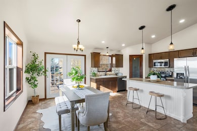 2290 Ladybird Dr, Neenah, WI 54956 - photo 3