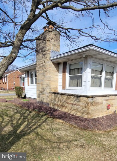 17528 Gay St, Hagerstown, MD 21740 - photo 5