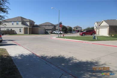 117 Open Sky Way unit 4D, Jarrell, TX 76537 - photo 2