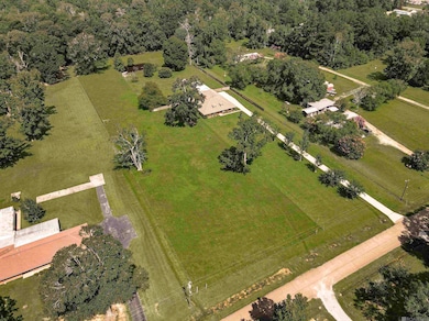 15725 El Ranchitos Ave, Pride, LA 70770 - photo 2