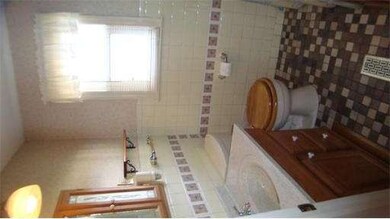 332 Rosewell St, Springfield, MA 01109 - photo 7