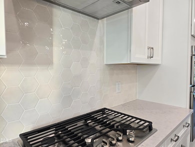 5012 Jowett's Walk Dr unit 18, Cary, NC 27519 - photo 6