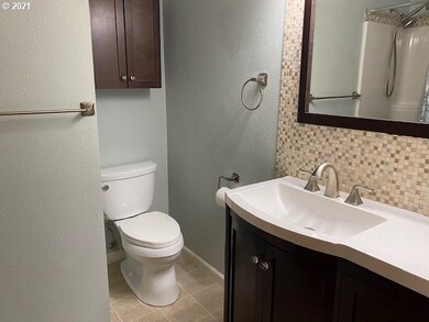 1804 E Laurel Dr, Newberg, OR 97132 - photo 7