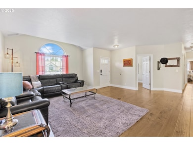 4084 Hampshire Ln, Eugene, OR 97404 - photo 5