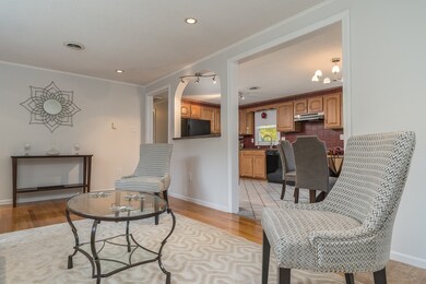 31 Beacon St, Woburn, MA 01801 - photo 6