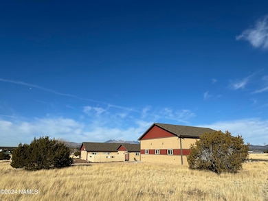 5197 Wade Ln, Flagstaff, AZ 86004 - photo 4