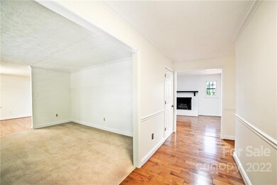 8 Braddock Way, Asheville, NC 28803 - photo 4