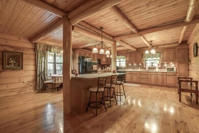 08_212 Tahlequah Trail_Kitchen01