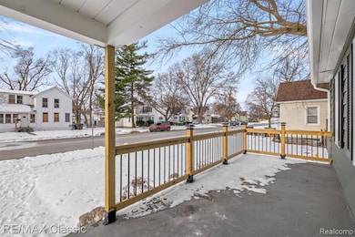 4433 Elizabeth St, Wayne, MI 48184 - photo 7