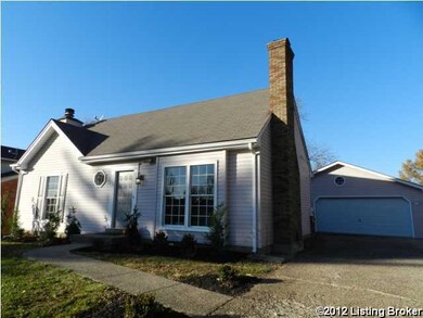 8222 Rochelle Rd, Louisville, KY 40228 - photo 2