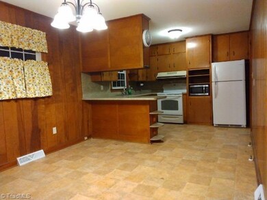 1130 Richardson St, Ramseur, NC 27316 - photo 7