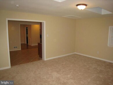 303 Pepper Mill Dr, Capitol Heights, MD 20743 - photo 7