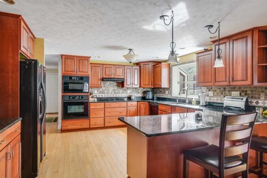 6 Pebble Ct, Merrimack, NH 03054 - photo 5