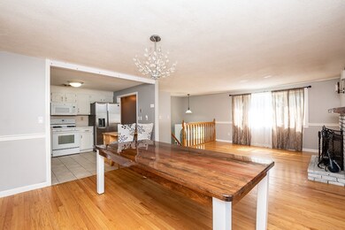 18 Cornish St, Carver, MA 02330 - photo 4