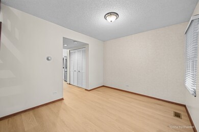 1811 Schmale Ct unit 2, Glendale Heights, IL 60139 - photo 6