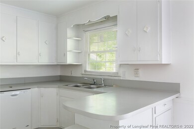 297 Decatur Dr, Fayetteville, NC 28303 - photo 6