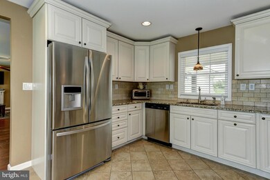 2608 Kingsley Ln, Bowie, MD 20715 - photo 5