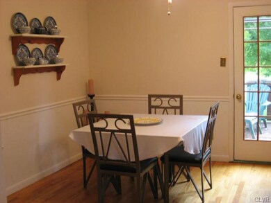 1710 Elmhurst Dr, Whitehall, PA 18052 - photo 3