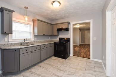 41 Benefit St unit 2, Pawtucket, RI 02861 - photo 4