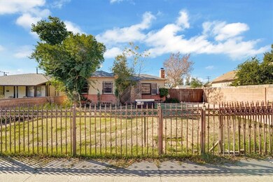 2050 Phillippi St, San Fernando, CA 91340 - photo 2