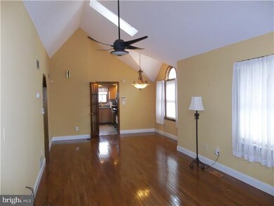 123 Kossuth St, Riverside, NJ 08075 - photo 2