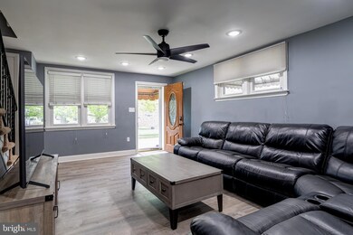 1018 Cedarwood Rd, Glenolden, PA 19036 - photo 7