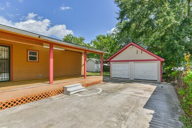 7738 Edna St, Houston, TX 77087 - photo 4